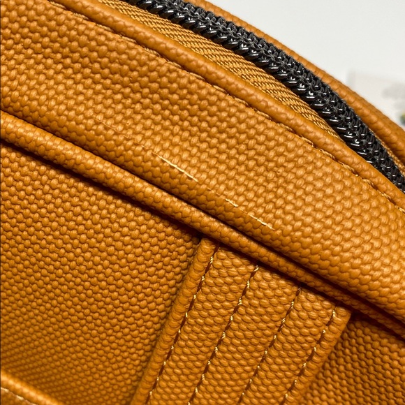 NWT Lug Mingle Matte Luxe-Cappuccino - Picture 3 of 5